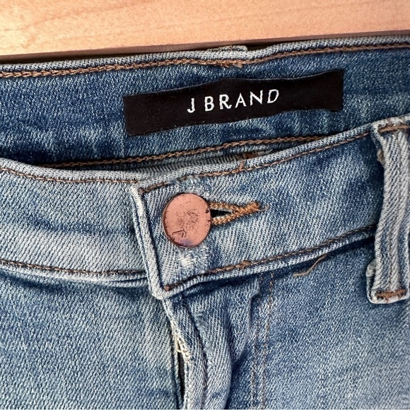 J brand distressed drop out jeans - Picture 3 of 10